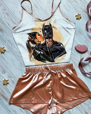 Піжама (шорти та майка) жіноча шовкова з принтом Batman бежева 1233551710 фото