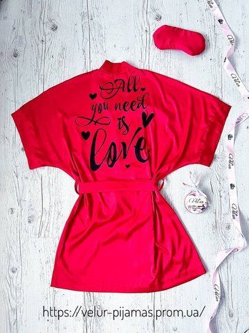 Халат жіночий шовковий з принтом All you need is love червоний 1584867145 фото