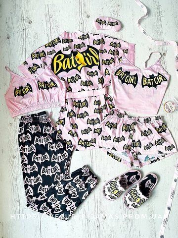 Комплект (піжама 2 шт. і халат) жіночий шовковий з принтом BatGirl рожевий 1463949910 фото