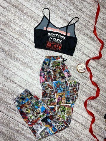 Піжама: штани та топ жіноча шовкова з принтом Marvel чорна 1301060678 фото