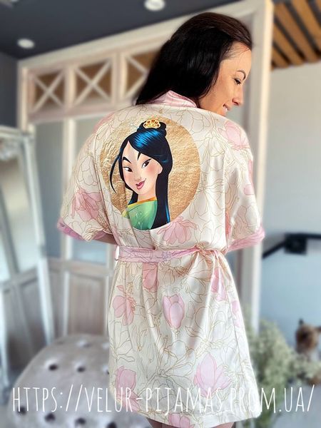 Комплект (піжама та халат) жіночий шовковий з принтом Mulan бежевий 1440202964 фото