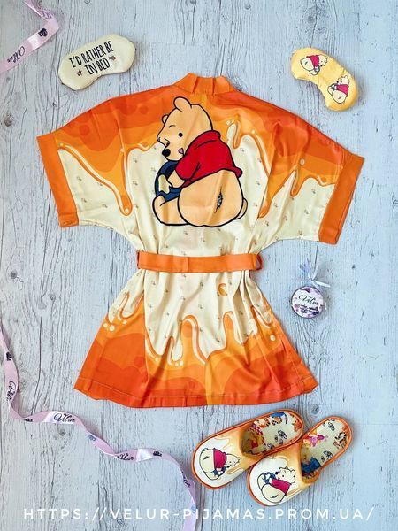 Комплект (піжама та халат) жіночий шовковий з принтом Winnie жовтогарячий 1462614990 фото