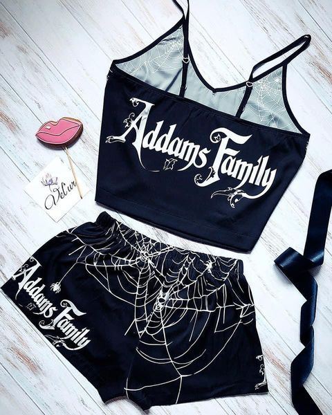 Піжама (шорти та майка) жіноча шовкова з принтом Adams Family чорна 1233538042 фото